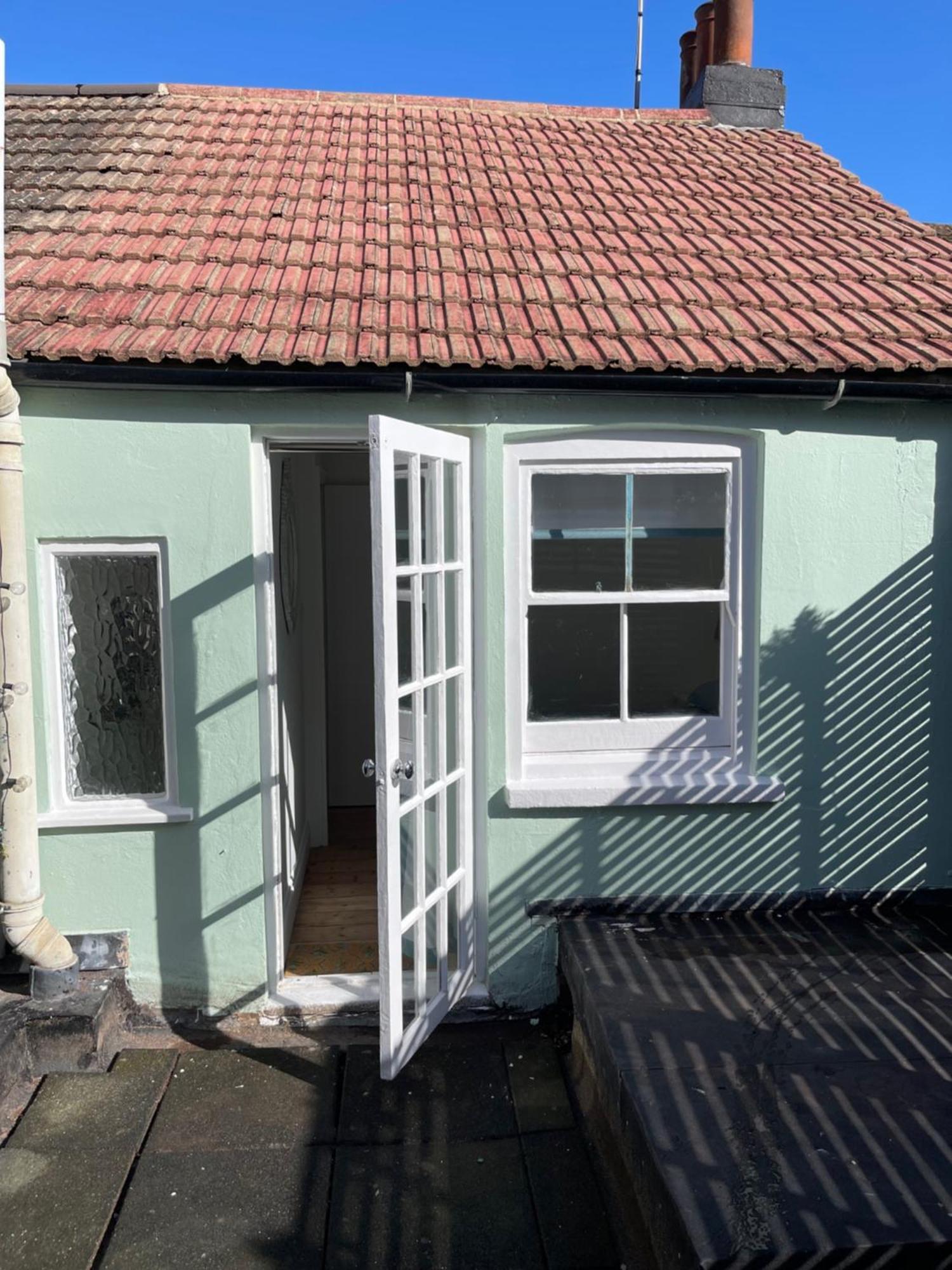 North Laine Sunny Cottage - Parking Available Brighton Bagian luar foto
