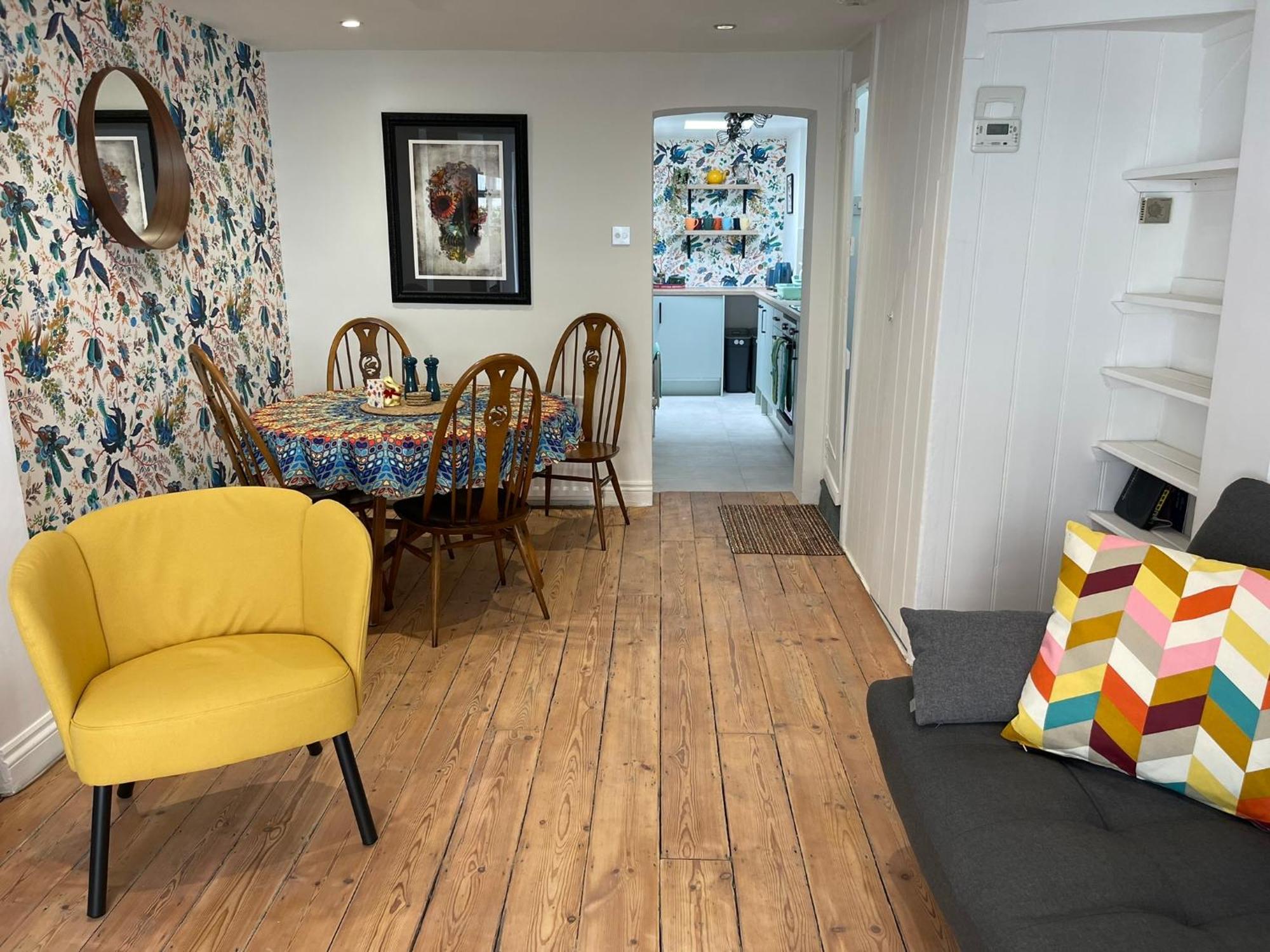 North Laine Sunny Cottage - Parking Available Brighton Bagian luar foto